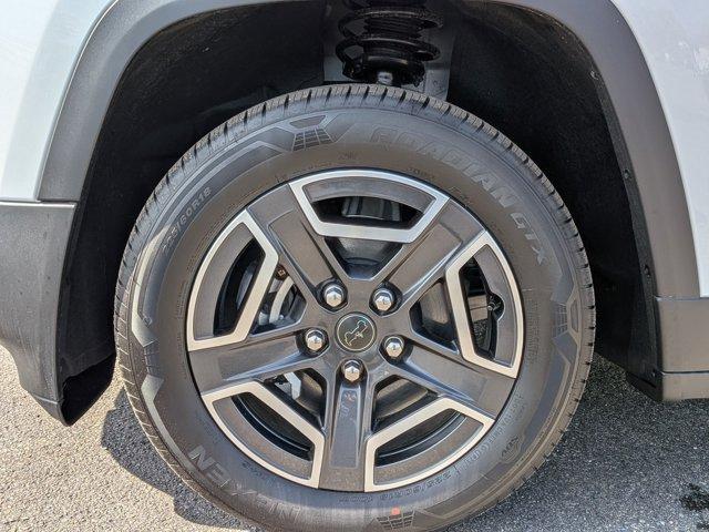 new 2026 Jeep Cherokee car, priced at $44,073