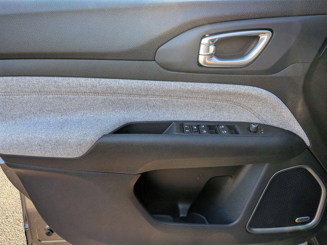 used 2022 Jeep Compass car, priced at $25,900