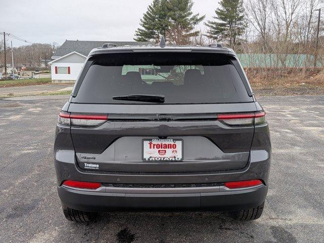 new 2026 Jeep Grand Cherokee car, priced at $49,840