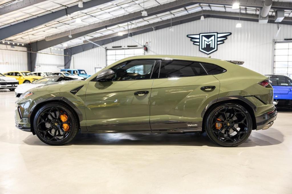 used 2024 Lamborghini Urus car, priced at $317,317