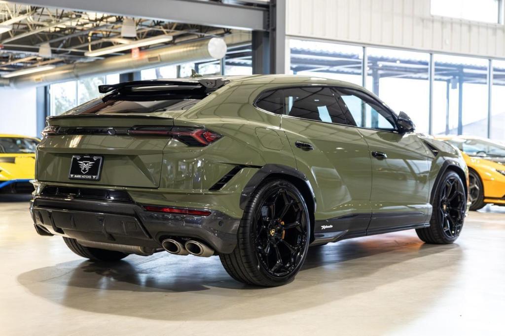 used 2024 Lamborghini Urus car, priced at $317,317