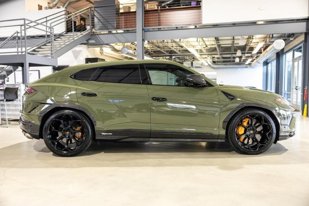used 2024 Lamborghini Urus car, priced at $317,317
