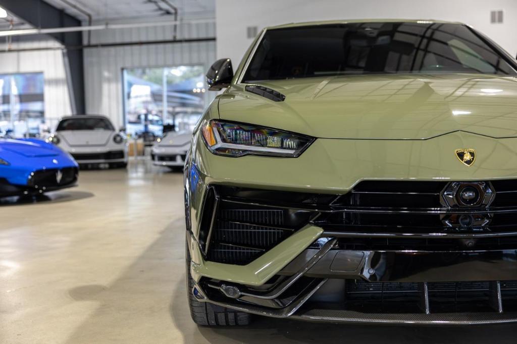 used 2024 Lamborghini Urus car, priced at $317,317