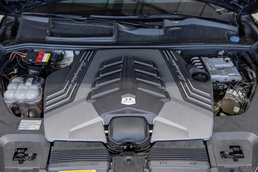 used 2019 Lamborghini Urus car, priced at $192,919