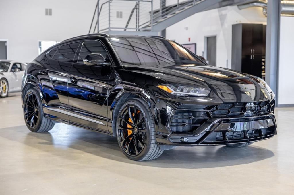 used 2019 Lamborghini Urus car, priced at $192,919