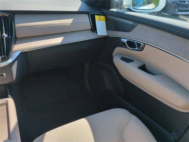 new 2026 Volvo XC90 Plug-In Hybrid car, priced at $78,375