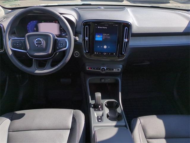 new 2025 Volvo XC40 car, priced at $44,485