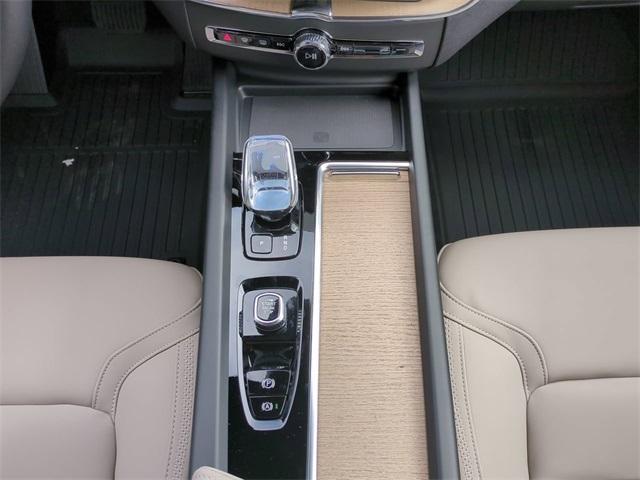new 2026 Volvo XC60 car, priced at $54,985