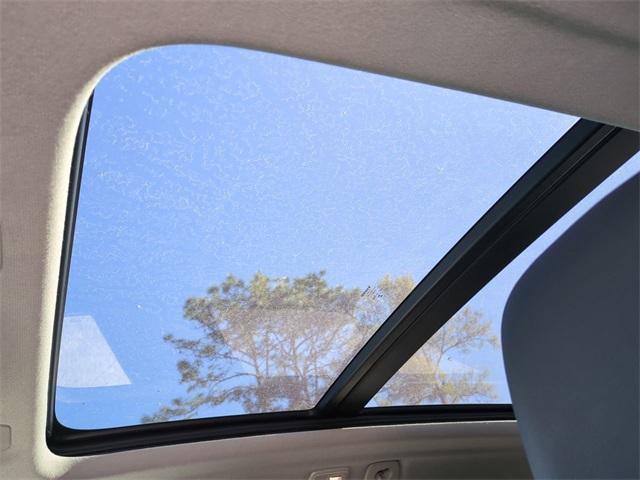 new 2025 Volvo XC40 car, priced at $44,485