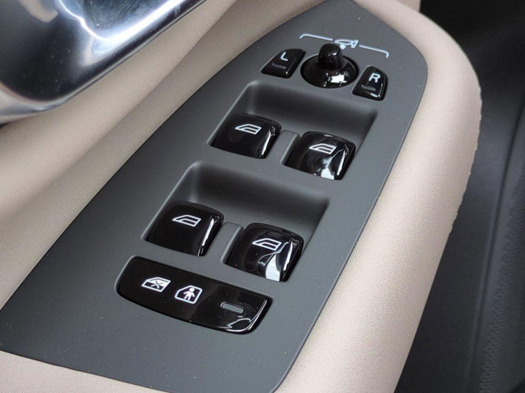 new 2026 Volvo XC90 car, priced at $71,792