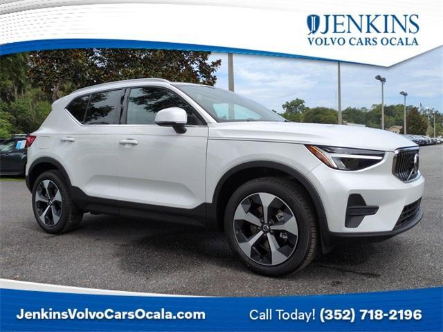 new 2025 Volvo XC40 car, priced at $45,015