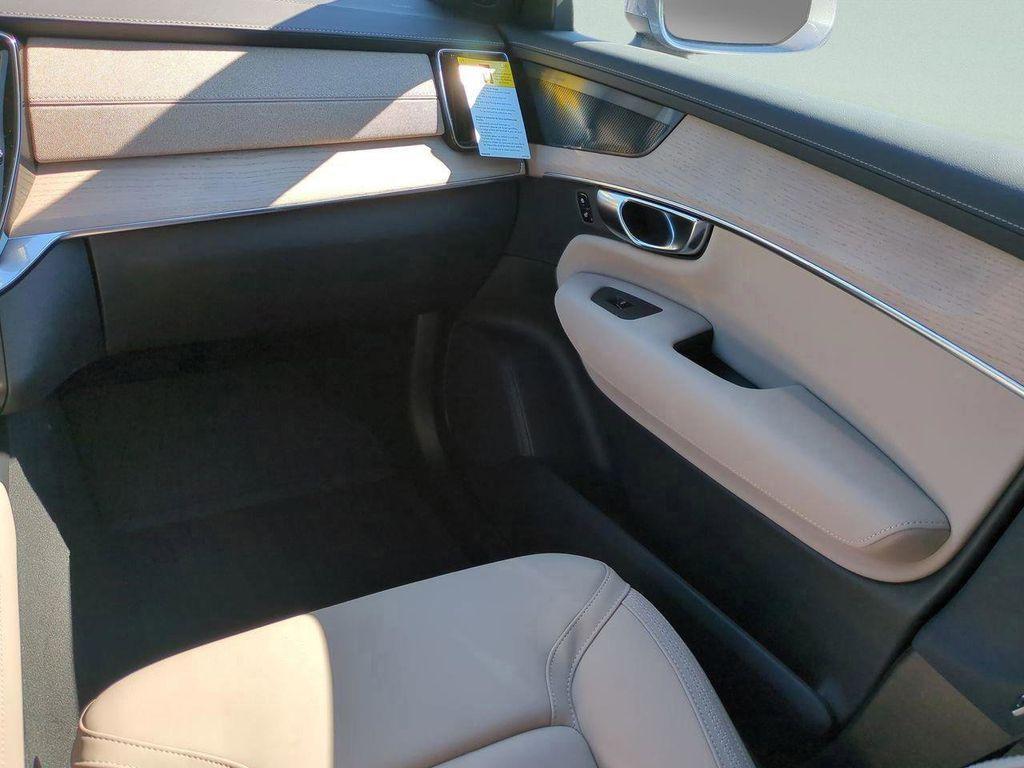 new 2026 Volvo XC90 car, priced at $71,792
