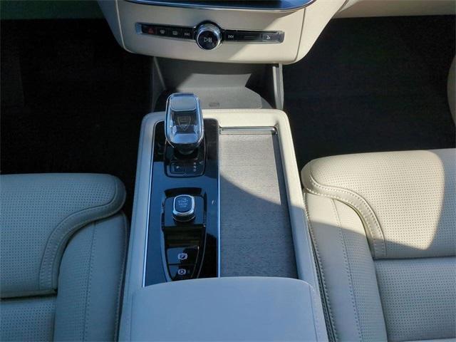 new 2026 Volvo XC90 car, priced at $76,190