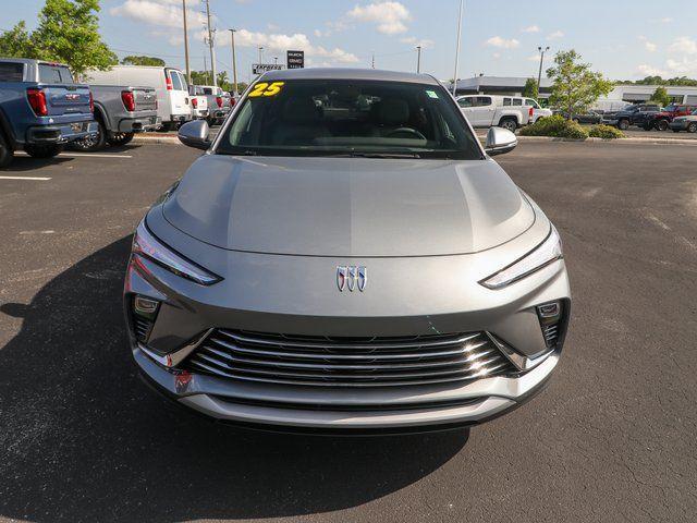 new 2025 Buick Envista car, priced at $25,930