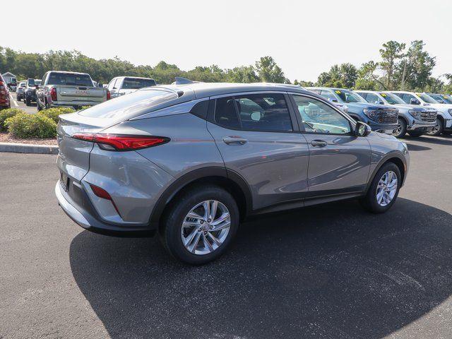 new 2025 Buick Envista car, priced at $25,930