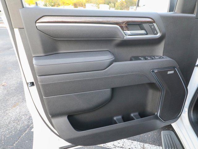 new 2026 GMC Sierra 1500 car, priced at $58,695