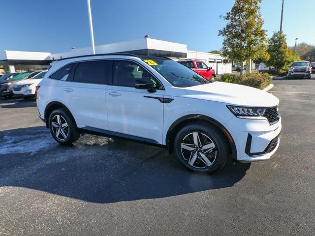 used 2023 Kia Sorento car, priced at $23,820
