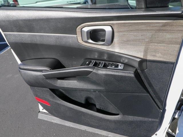 used 2023 Kia Sorento car, priced at $23,820