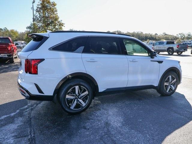used 2023 Kia Sorento car, priced at $23,820
