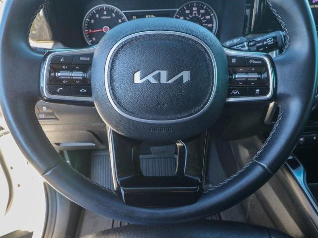 used 2023 Kia Sorento car, priced at $23,820