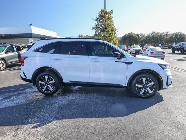 used 2023 Kia Sorento car, priced at $23,820