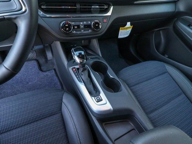 new 2025 Buick Envista car, priced at $27,125