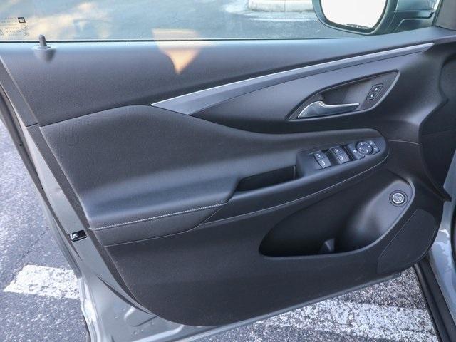 new 2025 Buick Envista car, priced at $27,125