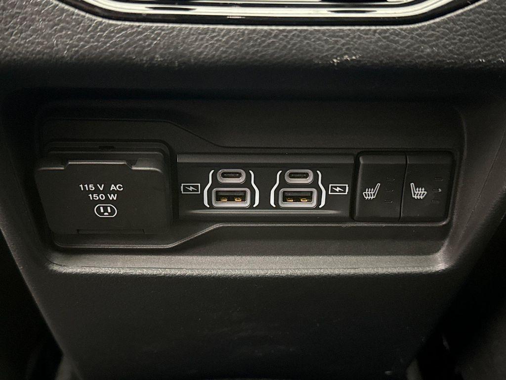 used 2023 Jeep Grand Cherokee car, priced at $32,889