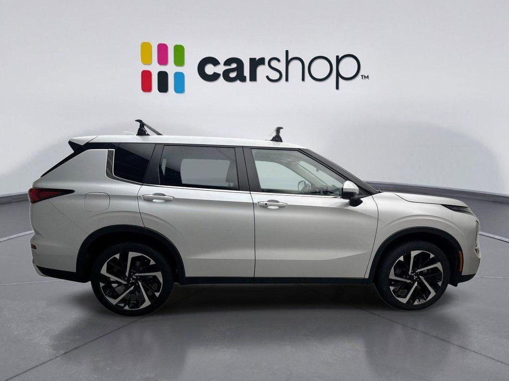 used 2023 Mitsubishi Outlander car, priced at $24,999