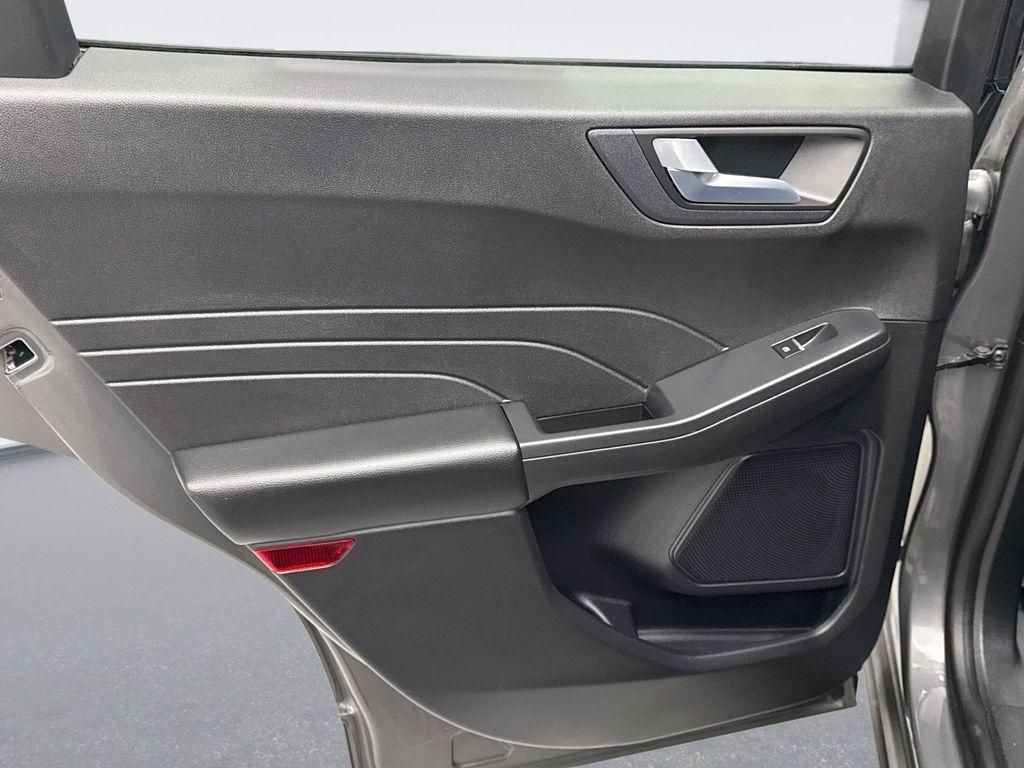 used 2022 Ford Escape car, priced at $22,299