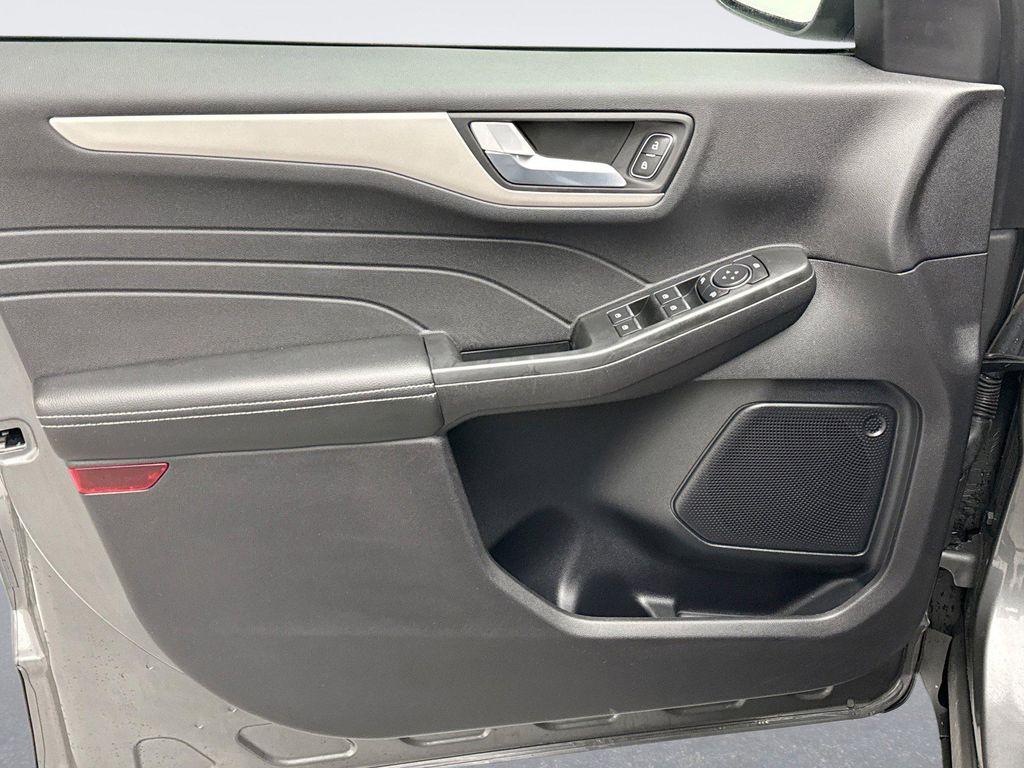 used 2022 Ford Escape car, priced at $21,398