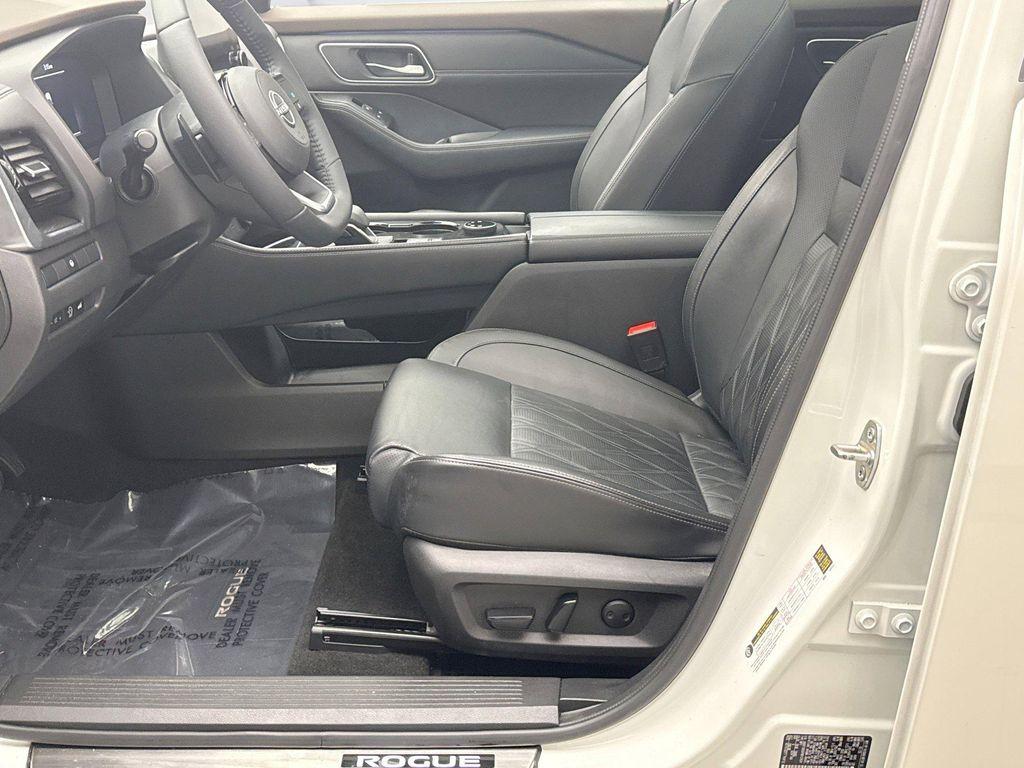 used 2023 Nissan Rogue car, priced at $28,999