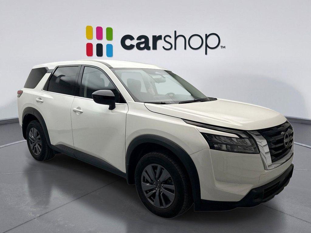 used 2024 Nissan Pathfinder car, priced at $27,999