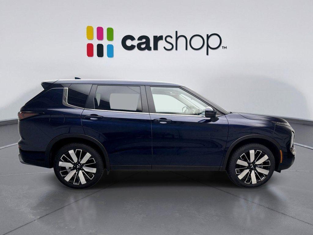 used 2025 Mitsubishi Outlander car, priced at $26,199