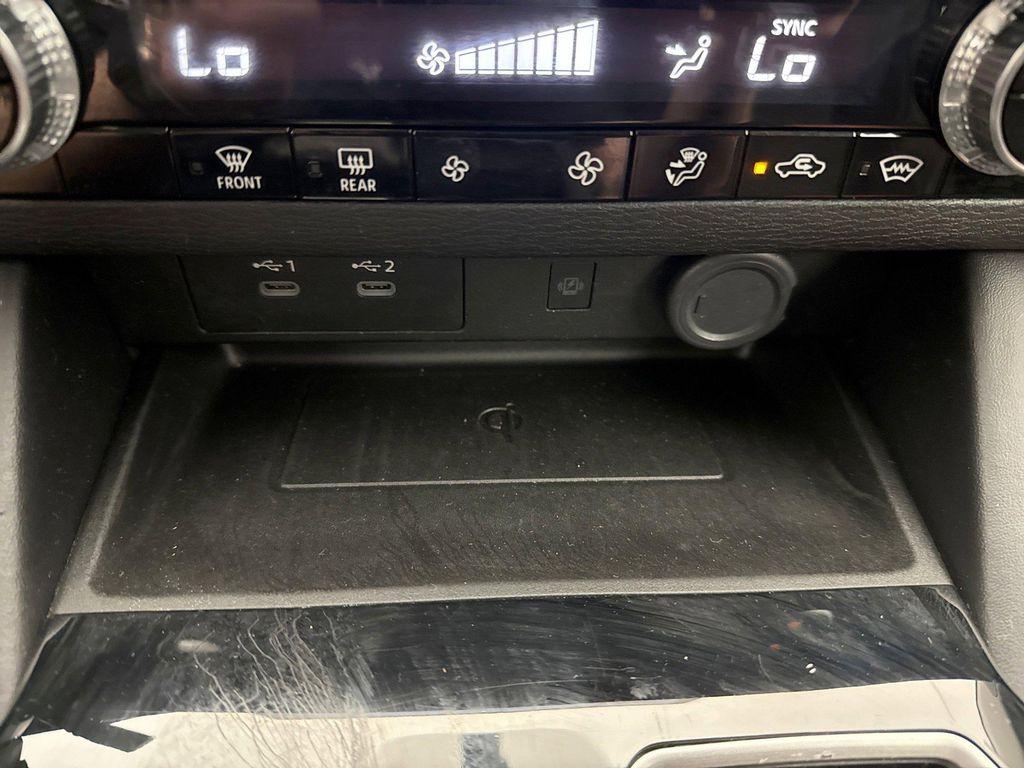 used 2025 Mitsubishi Outlander car, priced at $26,199