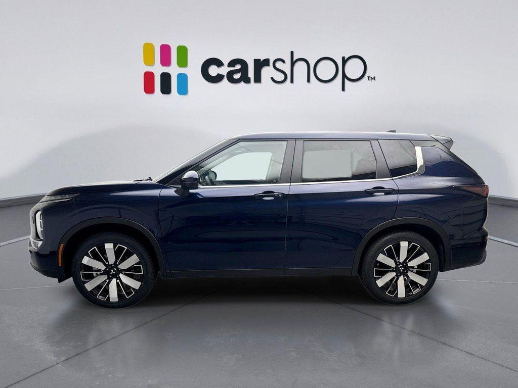 used 2025 Mitsubishi Outlander car, priced at $26,199