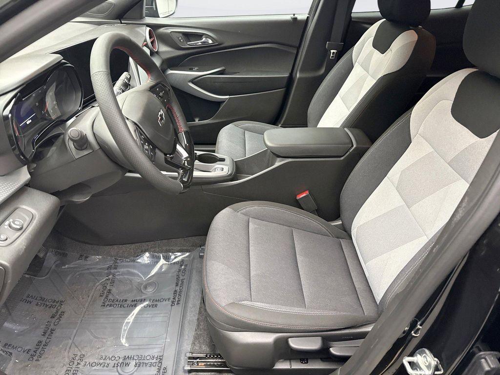 used 2025 Chevrolet Trax car, priced at $22,098
