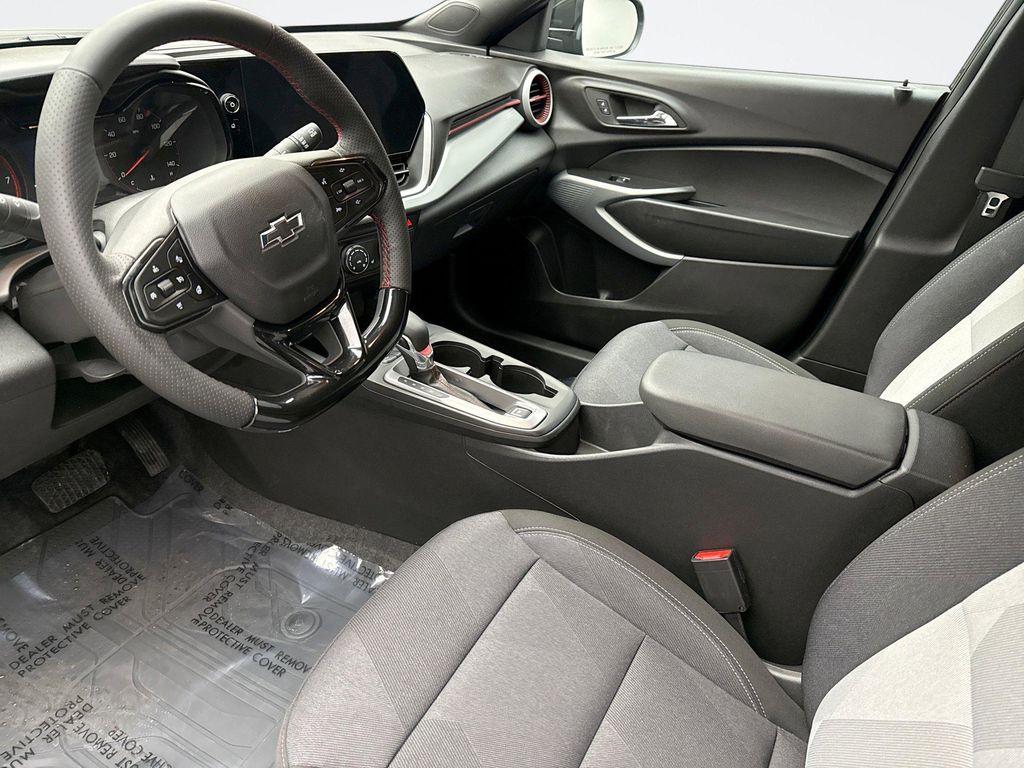 used 2025 Chevrolet Trax car, priced at $22,098