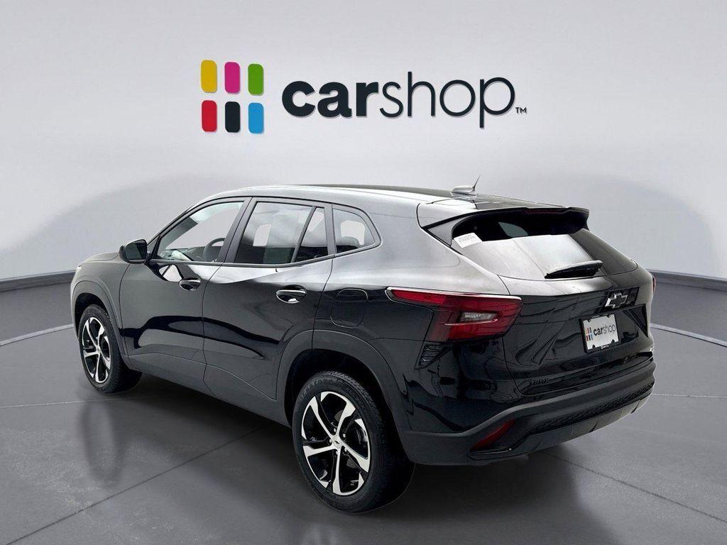 used 2025 Chevrolet Trax car, priced at $22,098