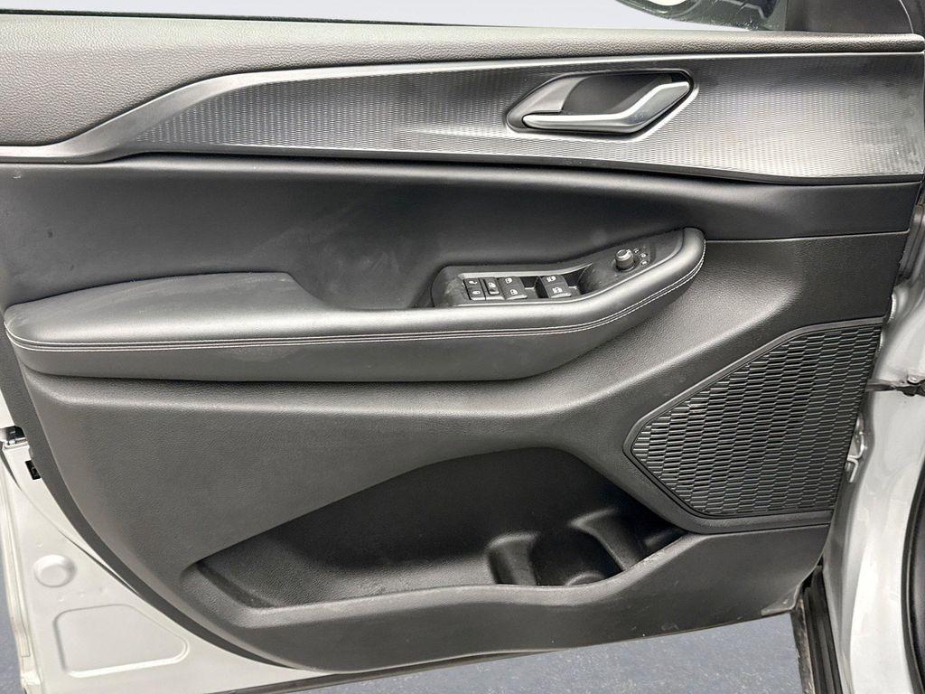 used 2023 Jeep Grand Cherokee L car, priced at $31,499