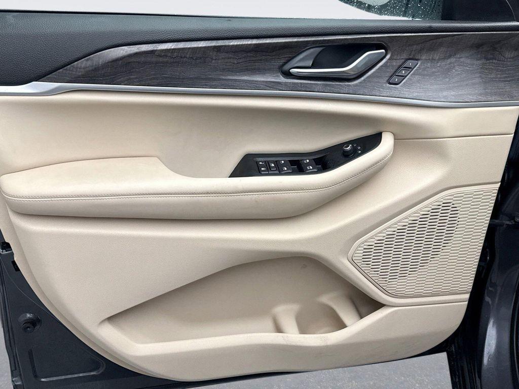 used 2023 Jeep Grand Cherokee L car, priced at $32,699