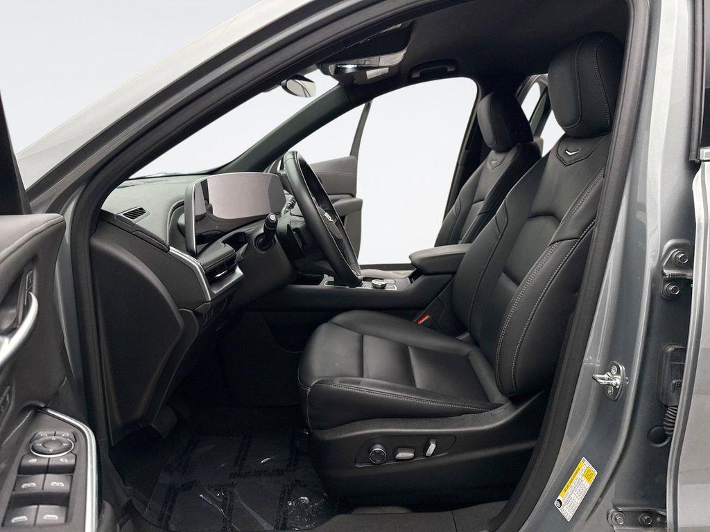 used 2024 Cadillac XT4 car, priced at $31,896