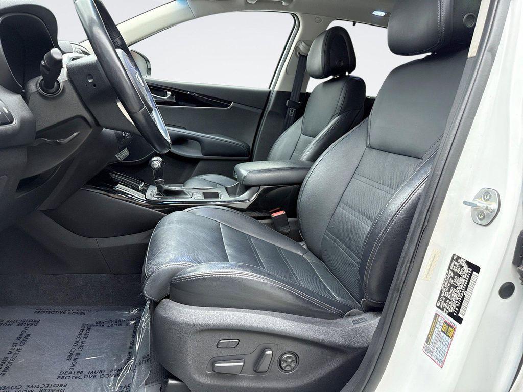 used 2016 Kia Sorento car, priced at $13,549
