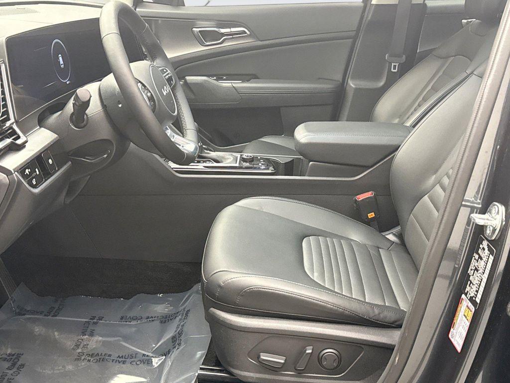 used 2025 Kia Sportage car, priced at $31,399