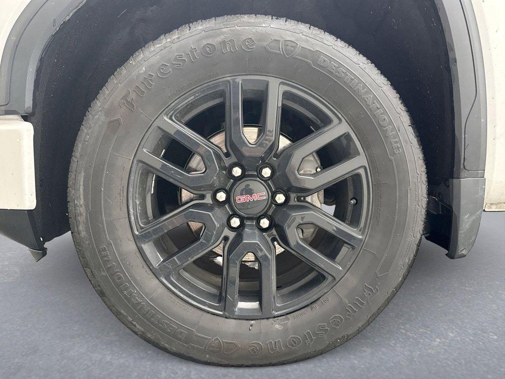 used 2021 GMC Sierra 1500 car, priced at $38,039