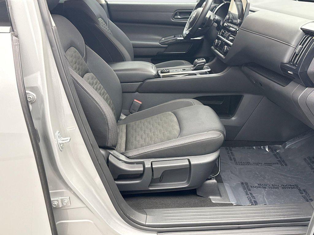 used 2025 Nissan Pathfinder car, priced at $31,999