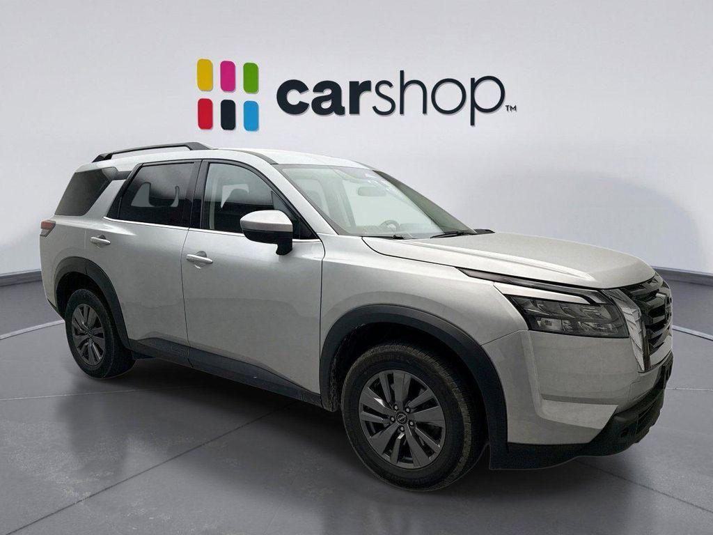 used 2025 Nissan Pathfinder car, priced at $31,999