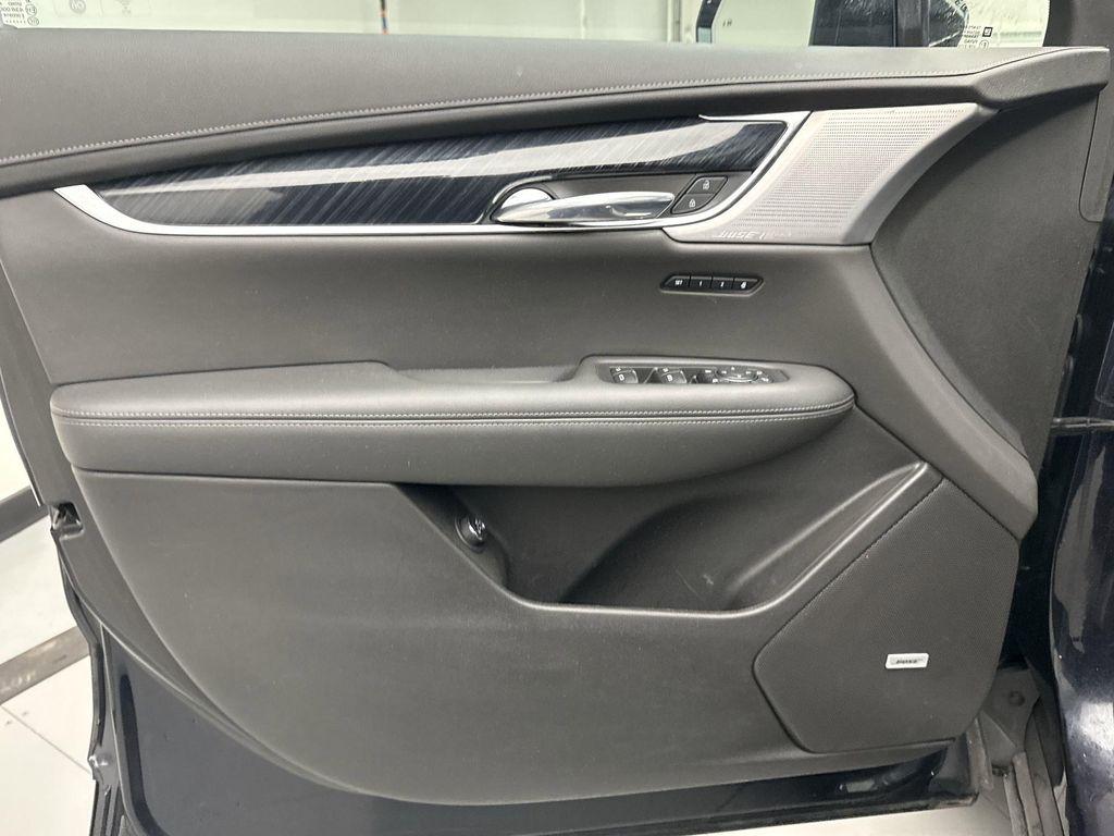 used 2021 Cadillac XT6 car, priced at $26,649