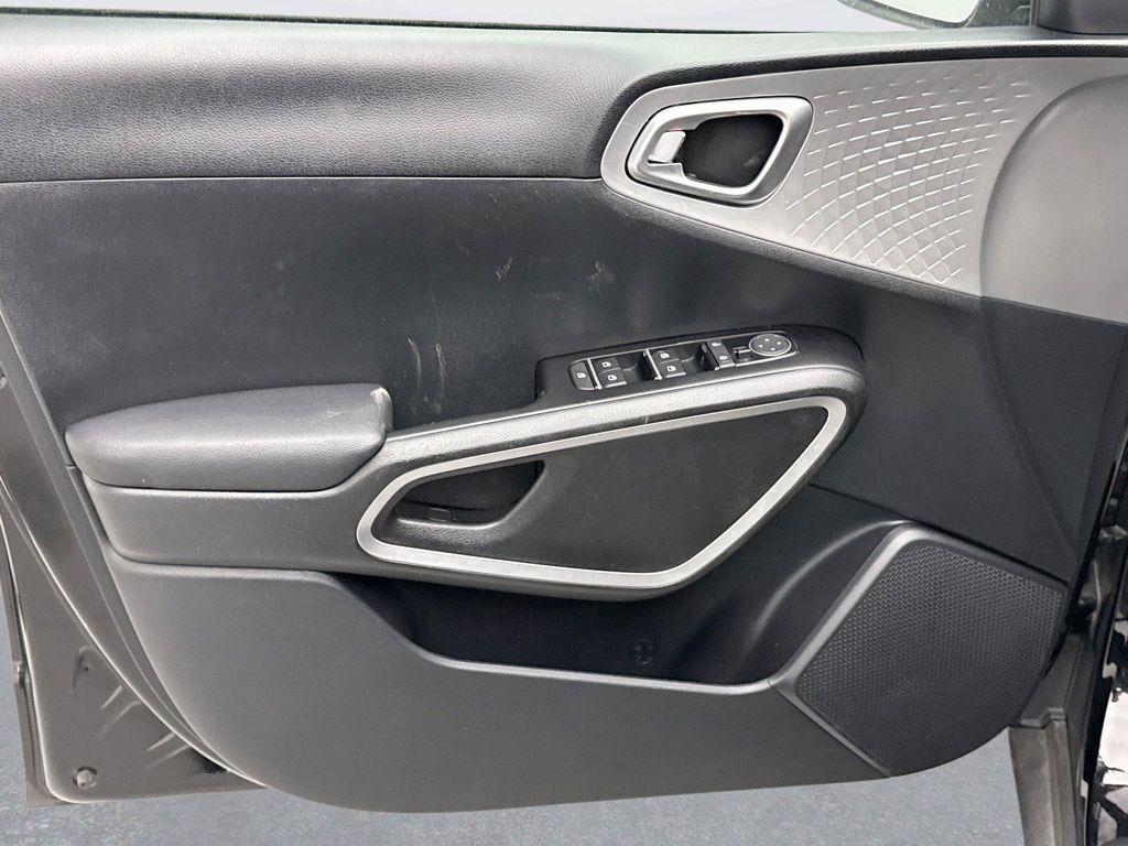 used 2024 Kia Soul car, priced at $17,799