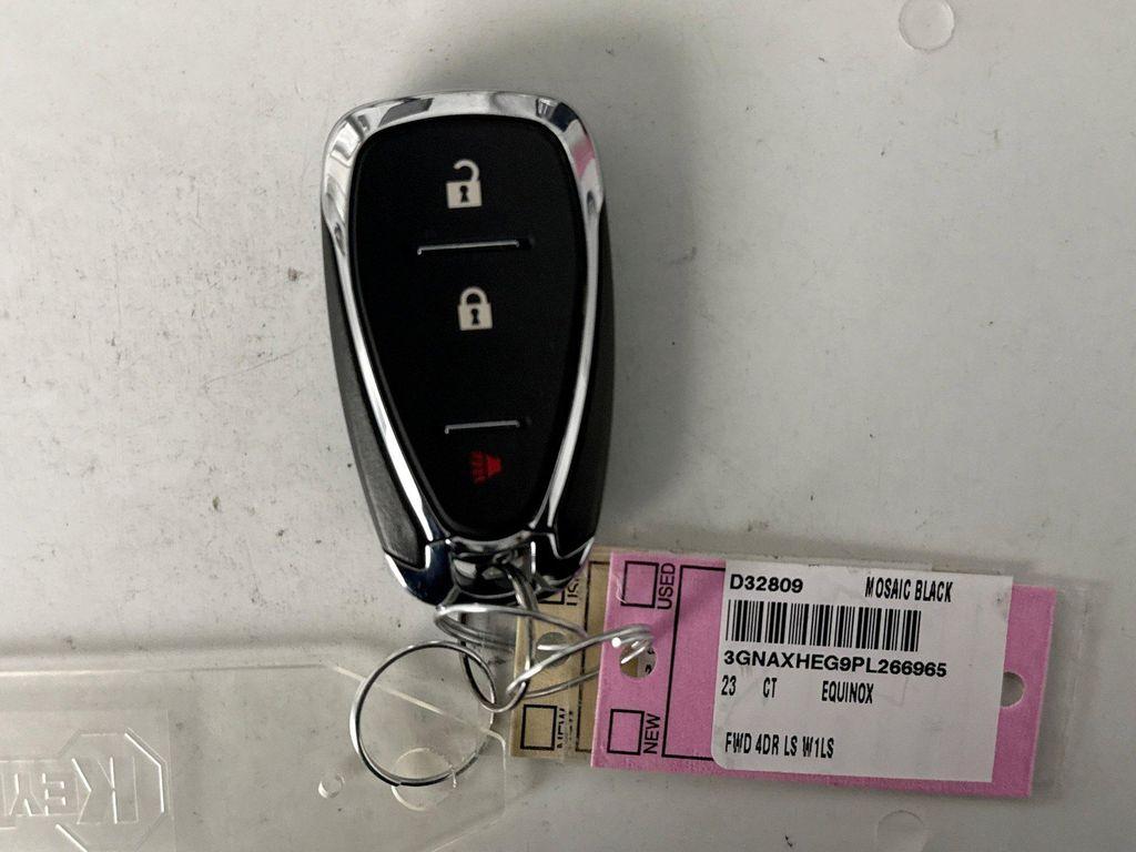 used 2023 Chevrolet Equinox car, priced at $21,000